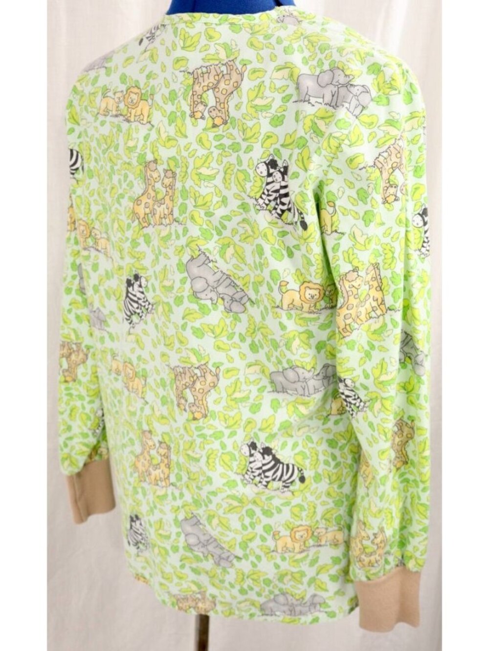 Cottagecore Scrub Top Women XS Green Safari Animal Whimsical Medical Lab VTG Y2K - Picture 6 of 10